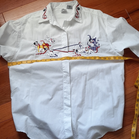 Vintage 101 dalmatians Christmas themed button up - Picture 10 of 11